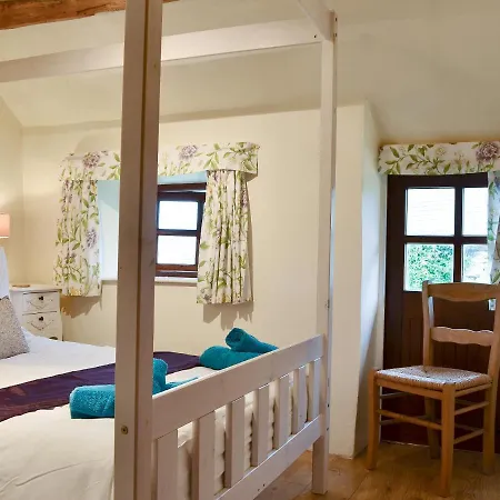 Ganny - Lzl Eskdale